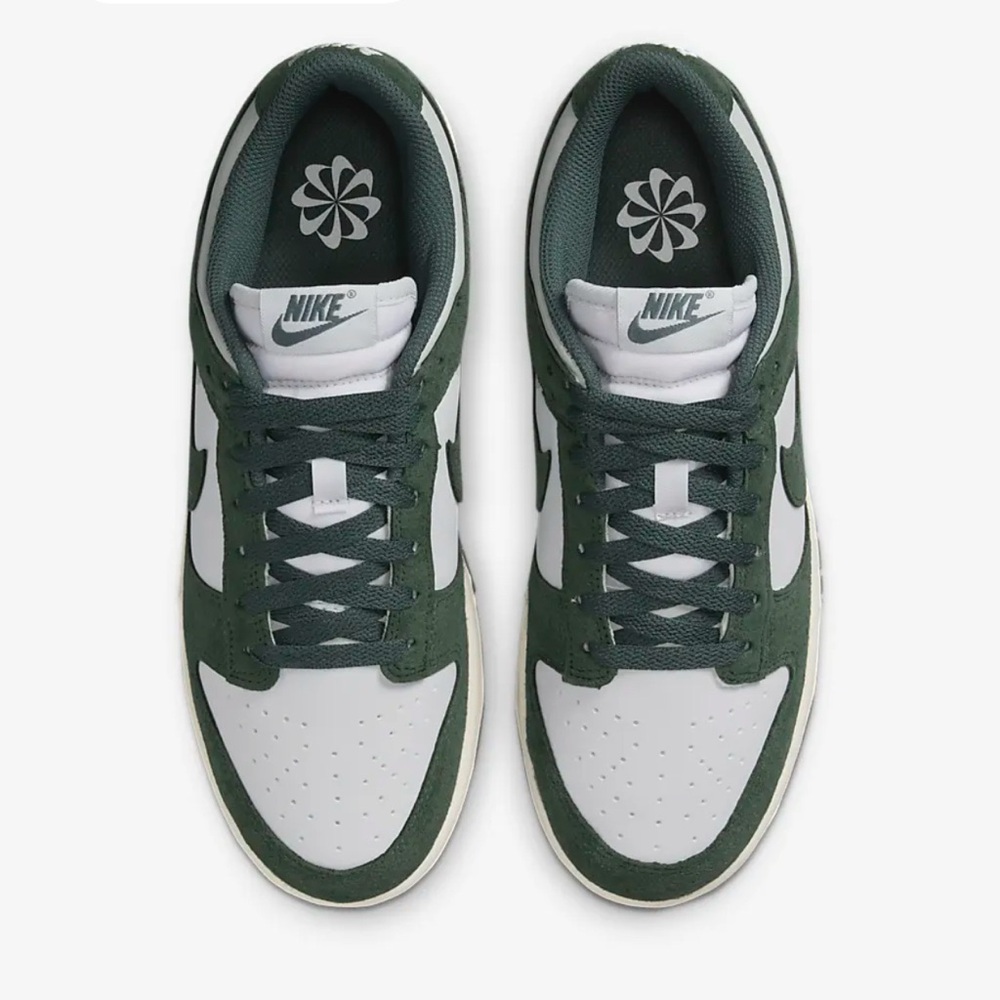 NWT Women’s Nike Dunk Low Green and White Sneakers - Picture 3 of 14